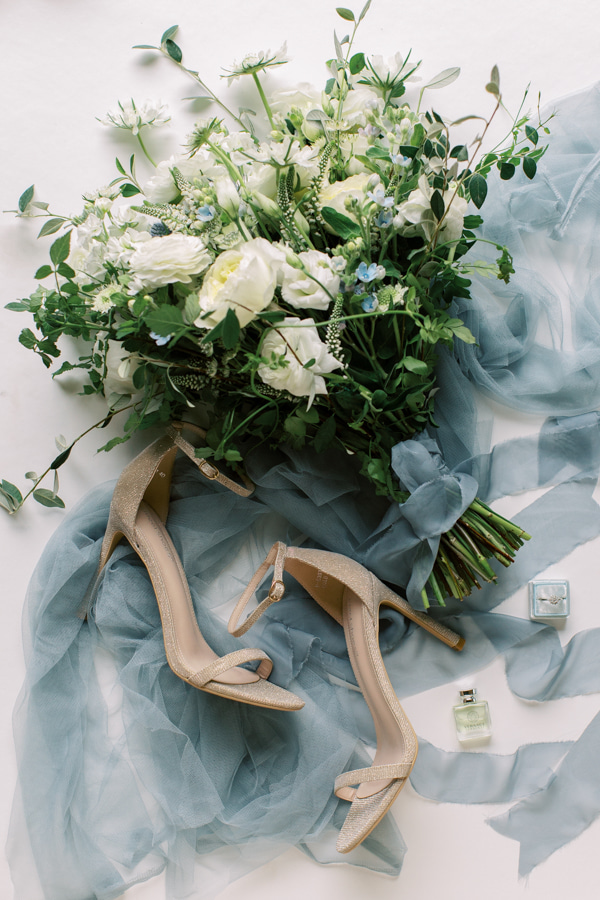 blue-white-elegant-luxury-wedding-in-greece-vickygalataweddings