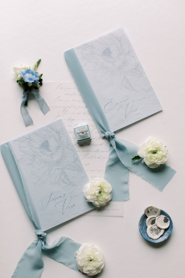 blue-white-elegant-luxury-wedding-in-greece-vickygalataweddings